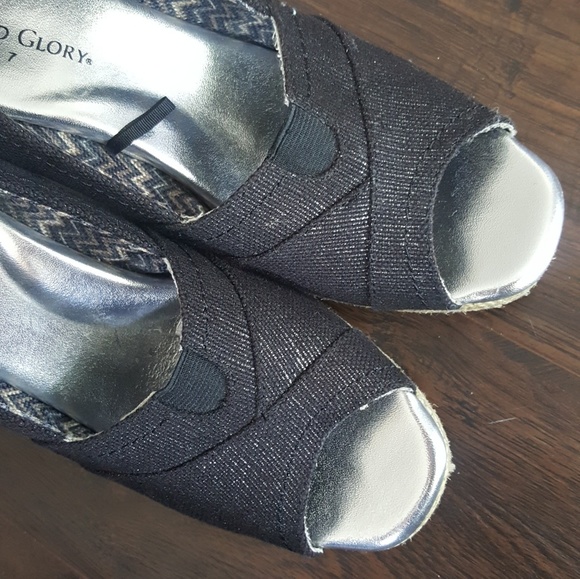 Faded Glory Black Peep Toe Wedges size 7 - Picture 2 of 7